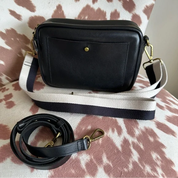 Madewell — The Large Transport Camera Bag in true black - Picture 1 of 15